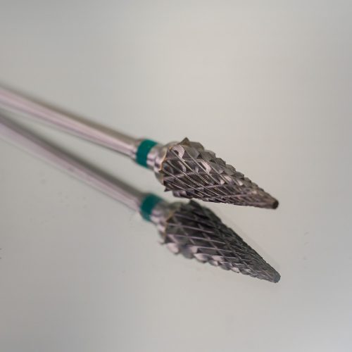 Nagy hegyes karbid balkezes csiszolófej C