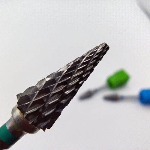 Nagy hegyes karbid balkezes csiszolófej C