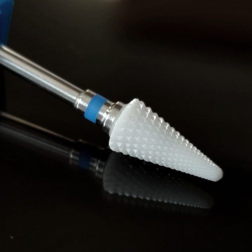 Nagy hegyes kerámia csiszolófej M