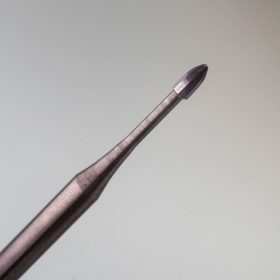 Töltény alakú pedikűrös csiszolófej