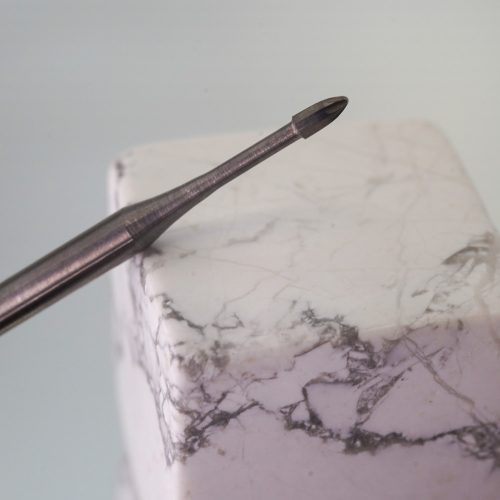 Töltény alakú pedikűrös csiszolófej