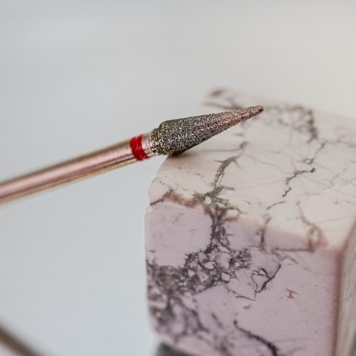 Hosszú hegyes formájú gyémánt csiszolófej