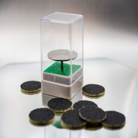   Pedikűrös csiszolókorong és 20mmes tartószár szett 80as erősség