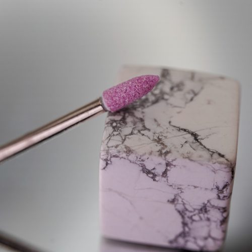 Kis kőporos kúp csiszolófej